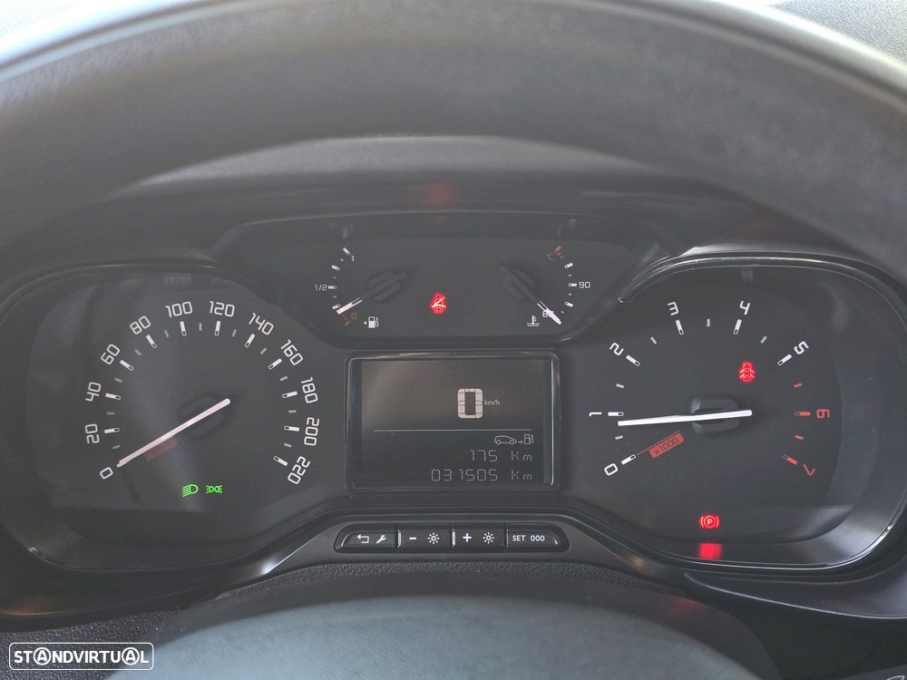 Toyota Proace City 1.5D - 10