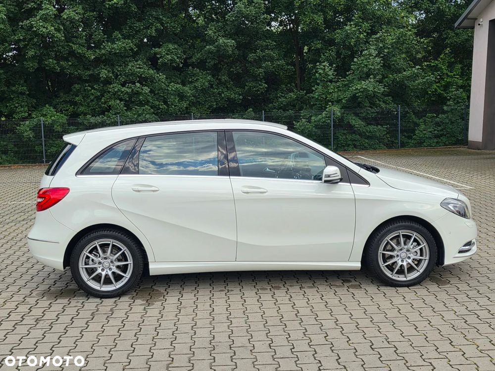Mercedes-Benz Klasa B 200 BlueEFFICIENCY Edition 1 - 28