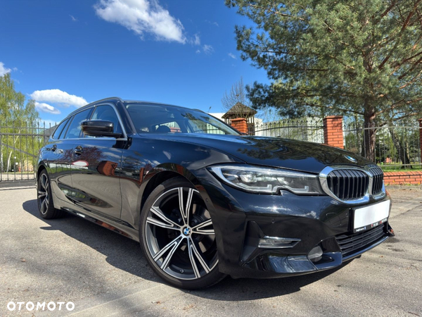 BMW Seria 3 320d Touring xDrive Sport Line
