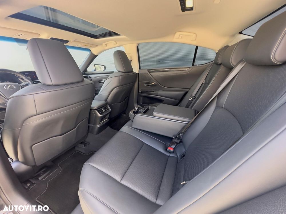 Lexus Seria ES 300h Executive Line - 15