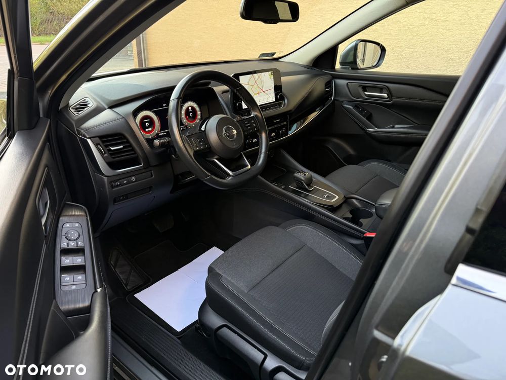Nissan Qashqai 1.3 DIG-T N-Connecta DCT - 17