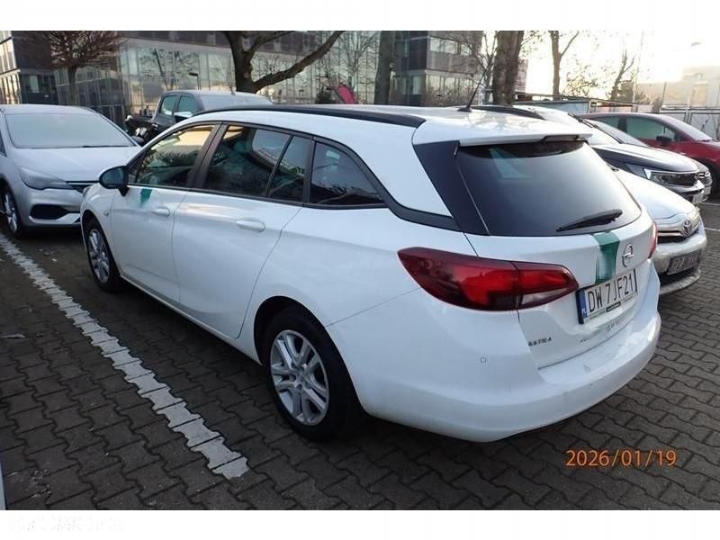 Opel Astra - 4