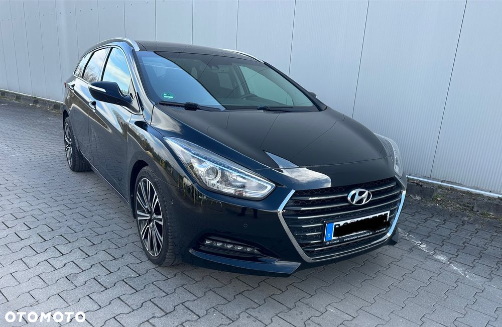 Hyundai i40 Kombi 1.7 CRDi DCT Premium - 2