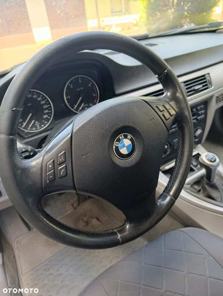 BMW Seria 3 320d - 2