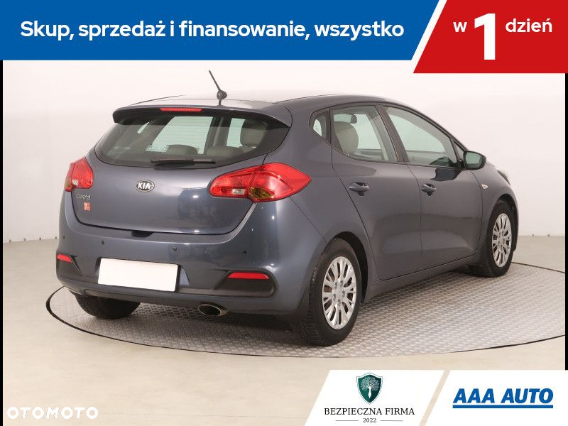 Kia Ceed - 6