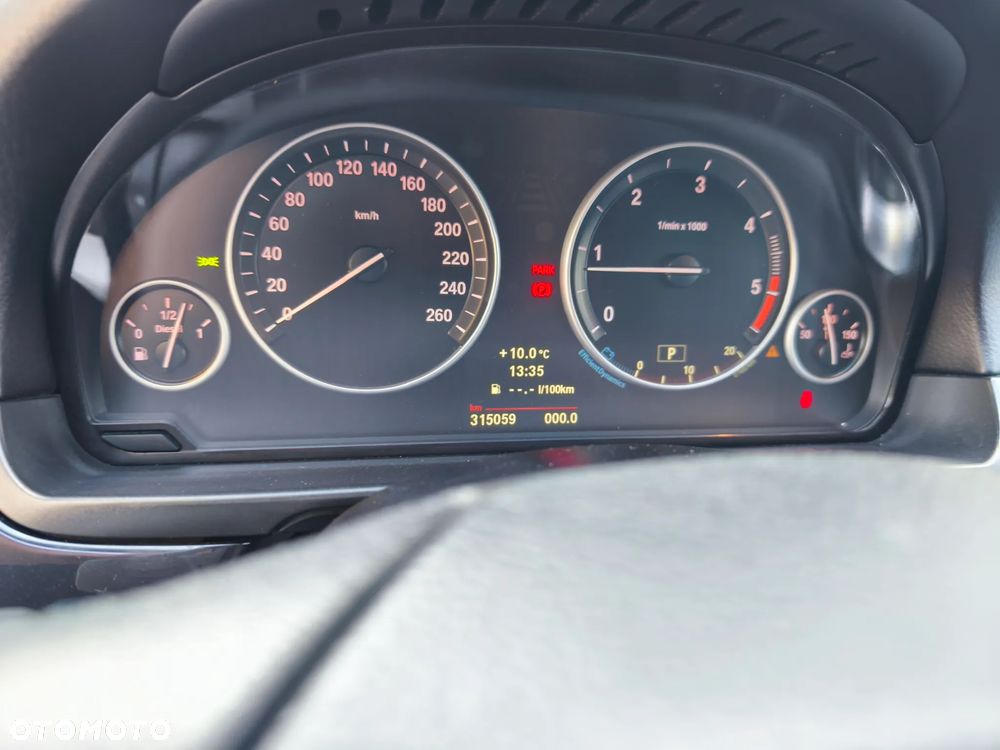 BMW Seria 5 520d - 10