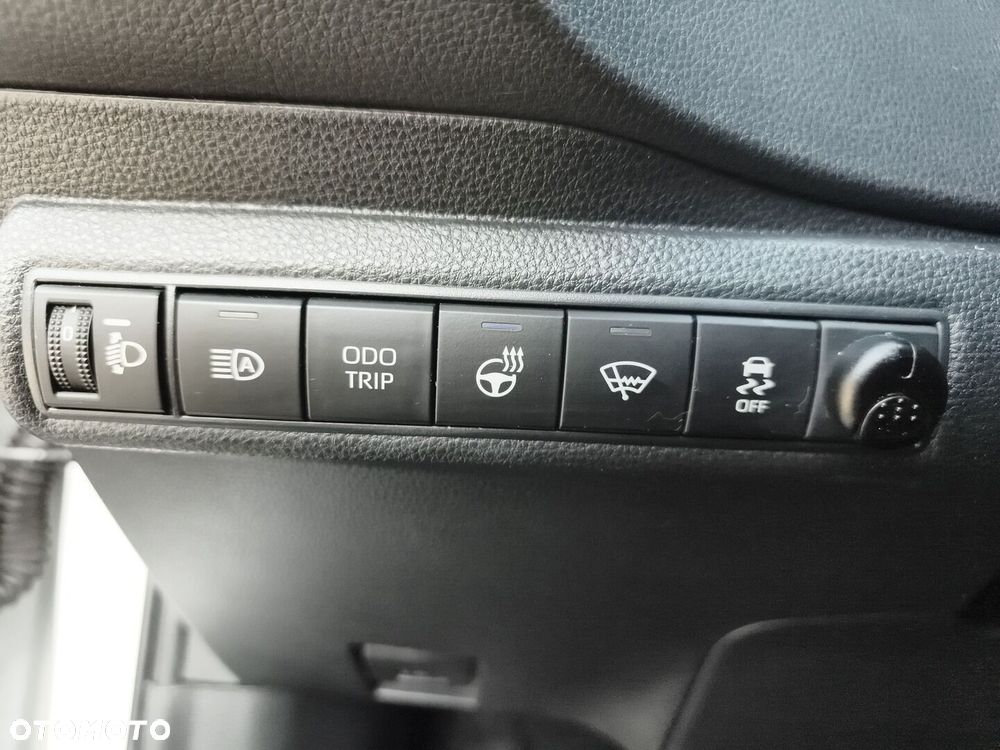 Toyota Corolla 2.0 Hybrid Comfort - 20