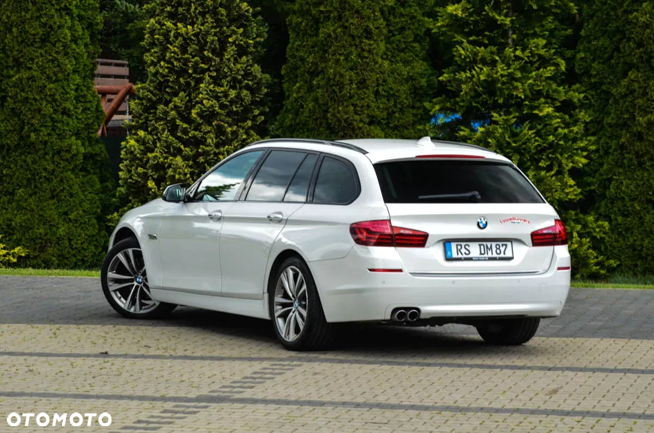 BMW Seria 5 520d Touring Luxury Line - 18