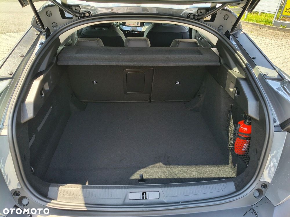 Peugeot 408 - 17