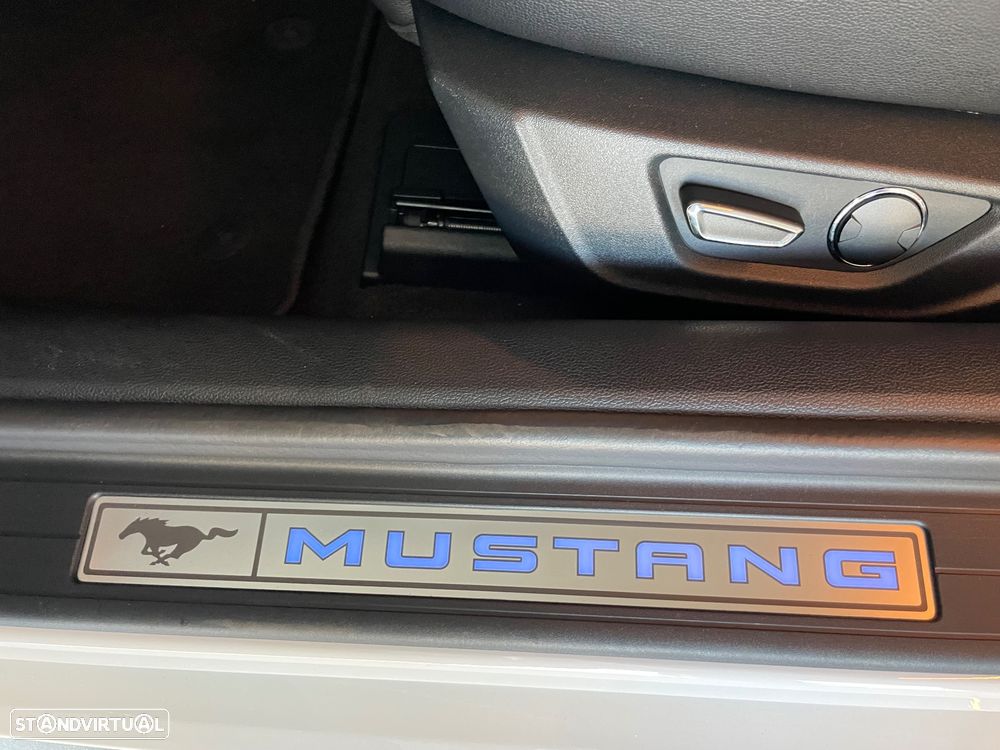 Ford Mustang 5.0 Ti-VCT V8 Black Shadow Edition - 9