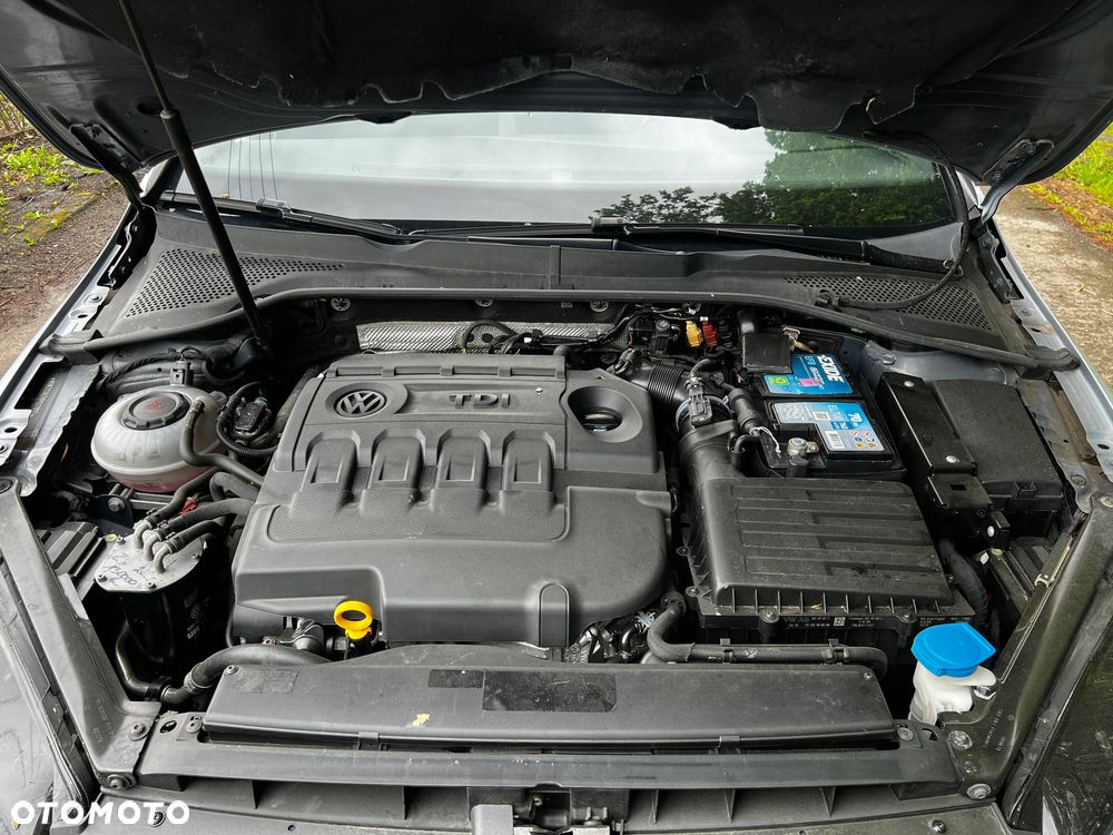 Volkswagen Golf 1.6 TDI BMT Highline - 26