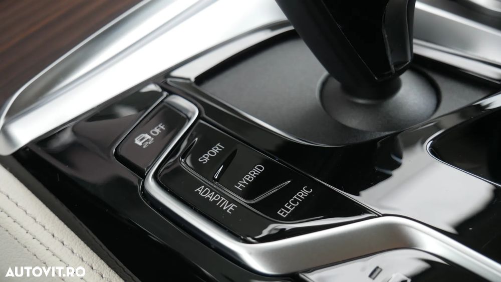 BMW Seria 5 530e xDrive AT PHEV - 27