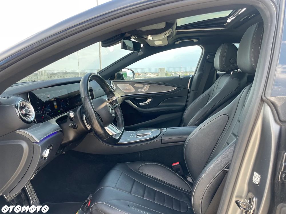 Mercedes-Benz CLS 300 d 4-Matic AMG - 23