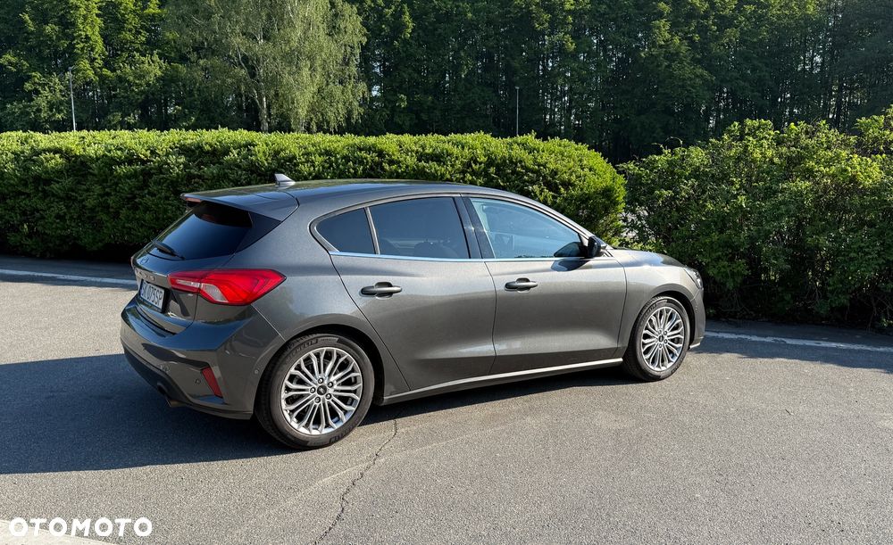 Ford Focus 1.0 EcoBoost Titanium - 4