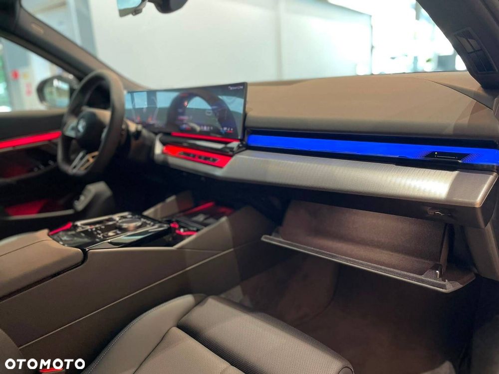BMW Seria 5 - 29