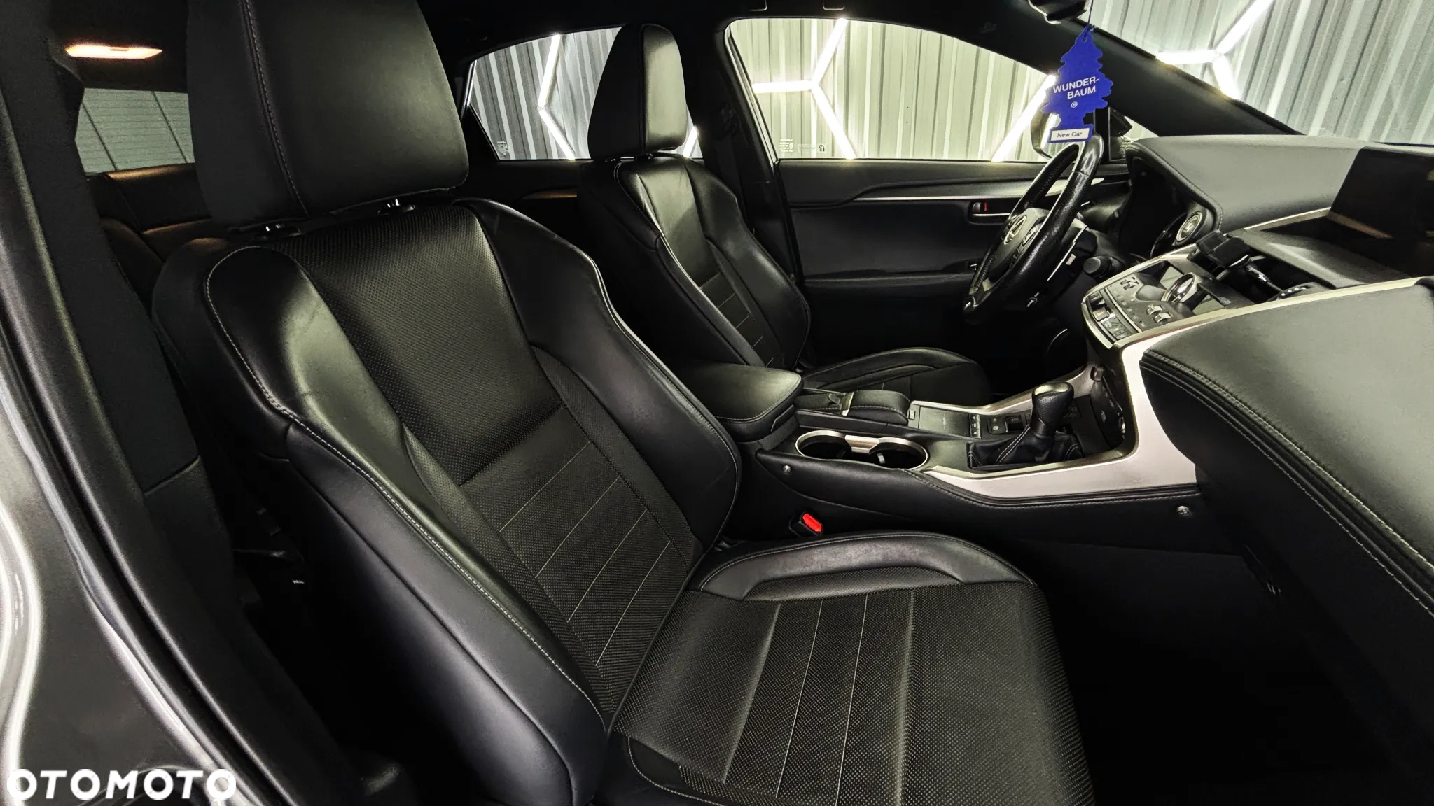 Lexus NX 300 F Sport AWD - 11