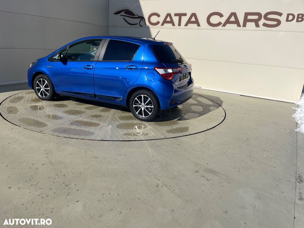 Toyota Yaris ver-1-5-vvt--i-selection - 9