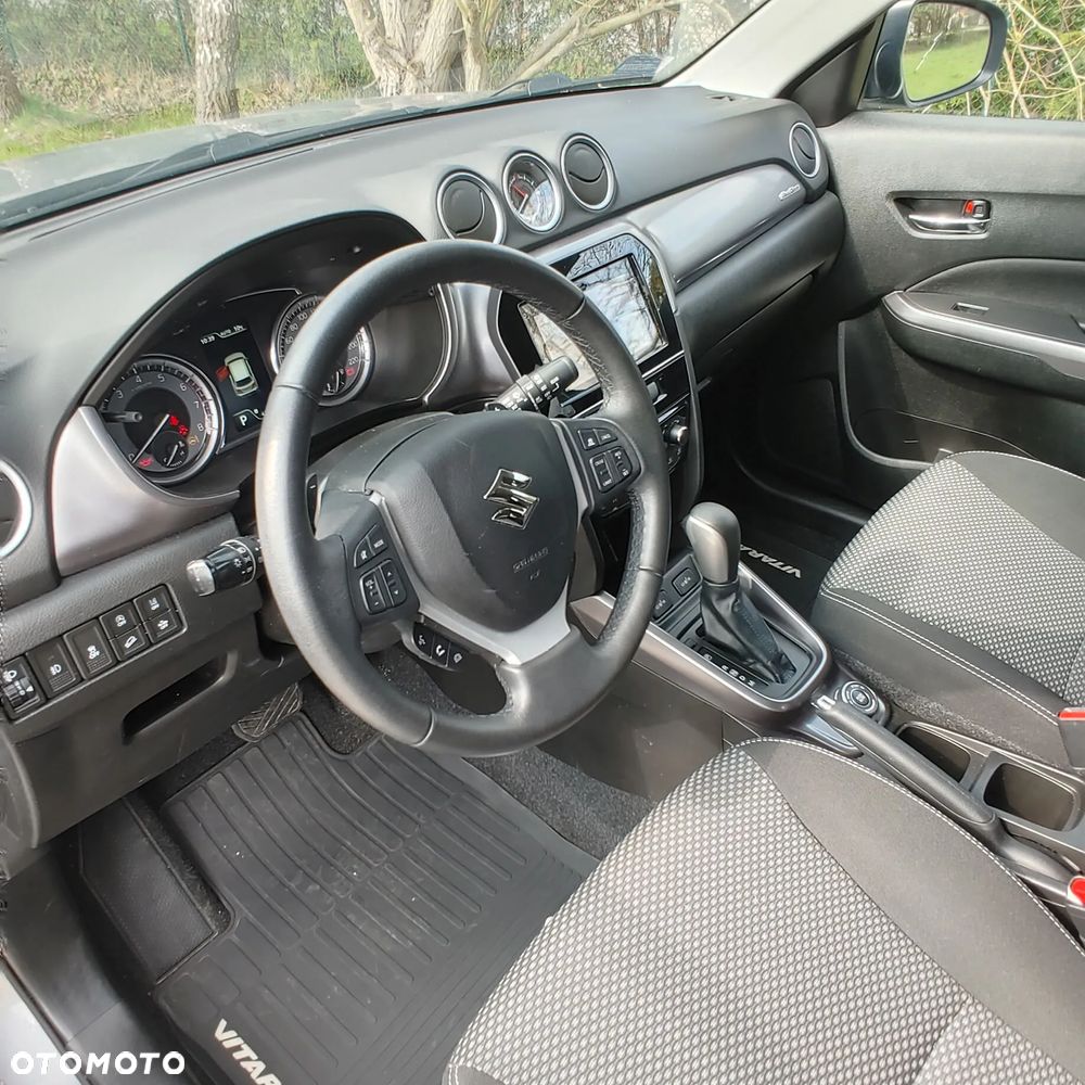 Suzuki Vitara - 8