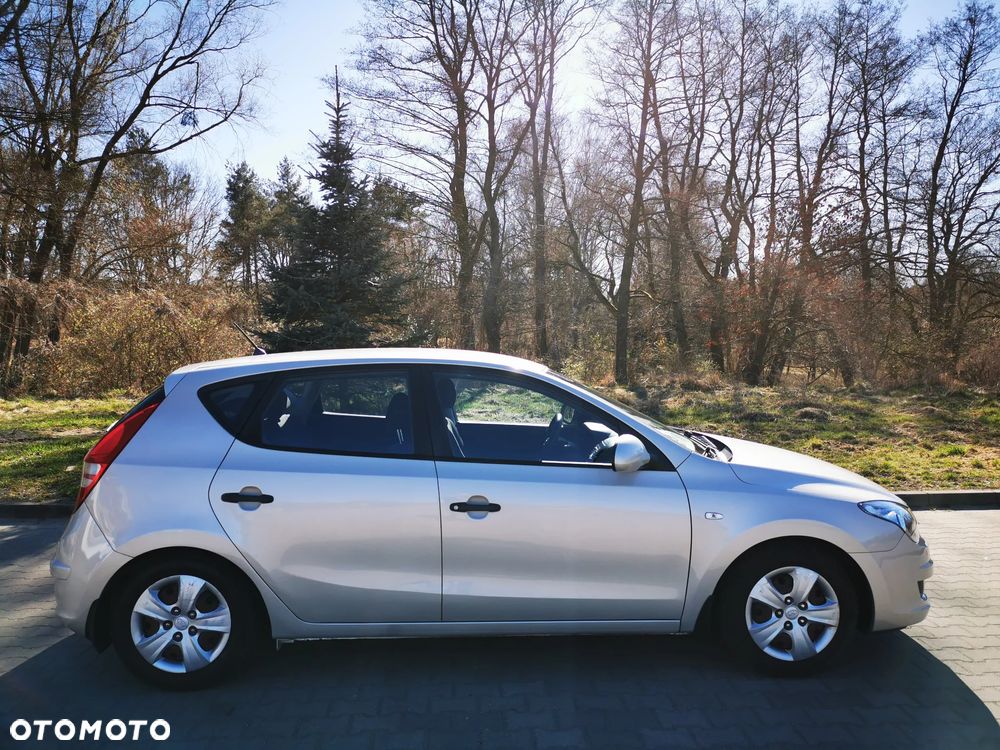 Hyundai i30 1.4 Base - 12