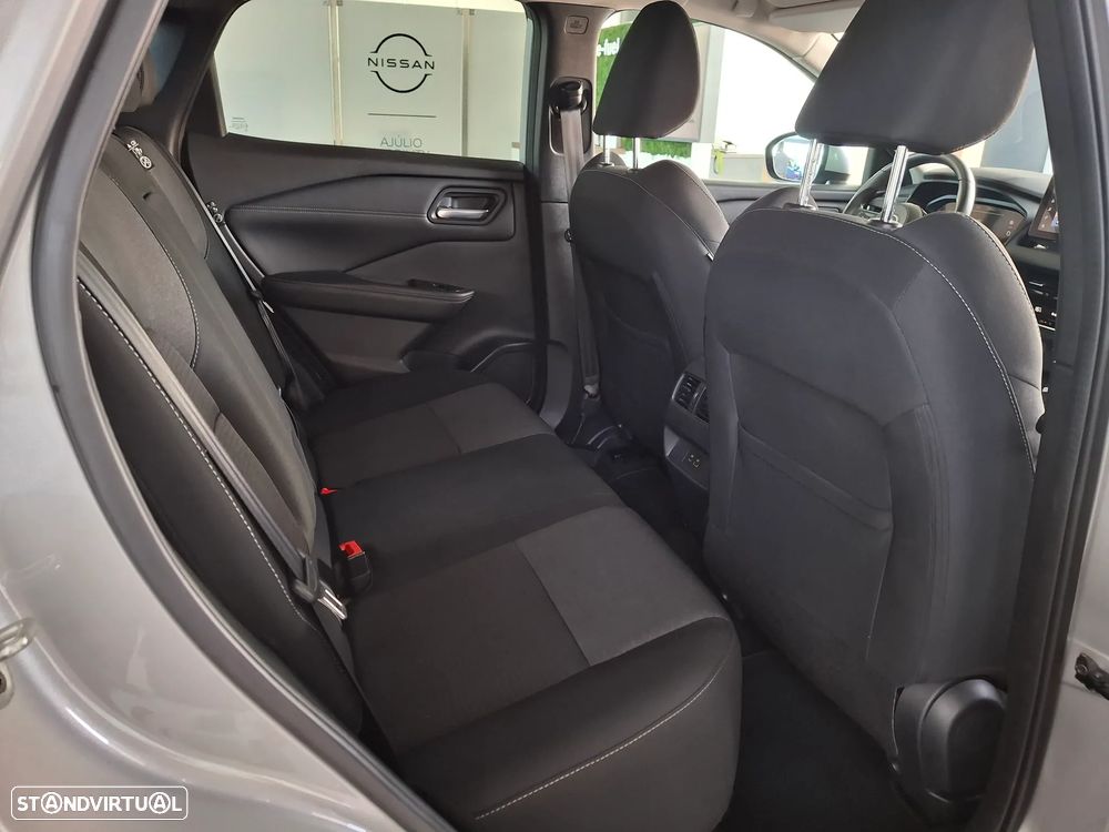 Nissan Qashqai 1.3 DIG-T N-Connecta LED - 23