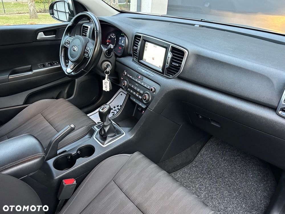 Kia Sportage 1.6 GDI Business Line 2WD - 26