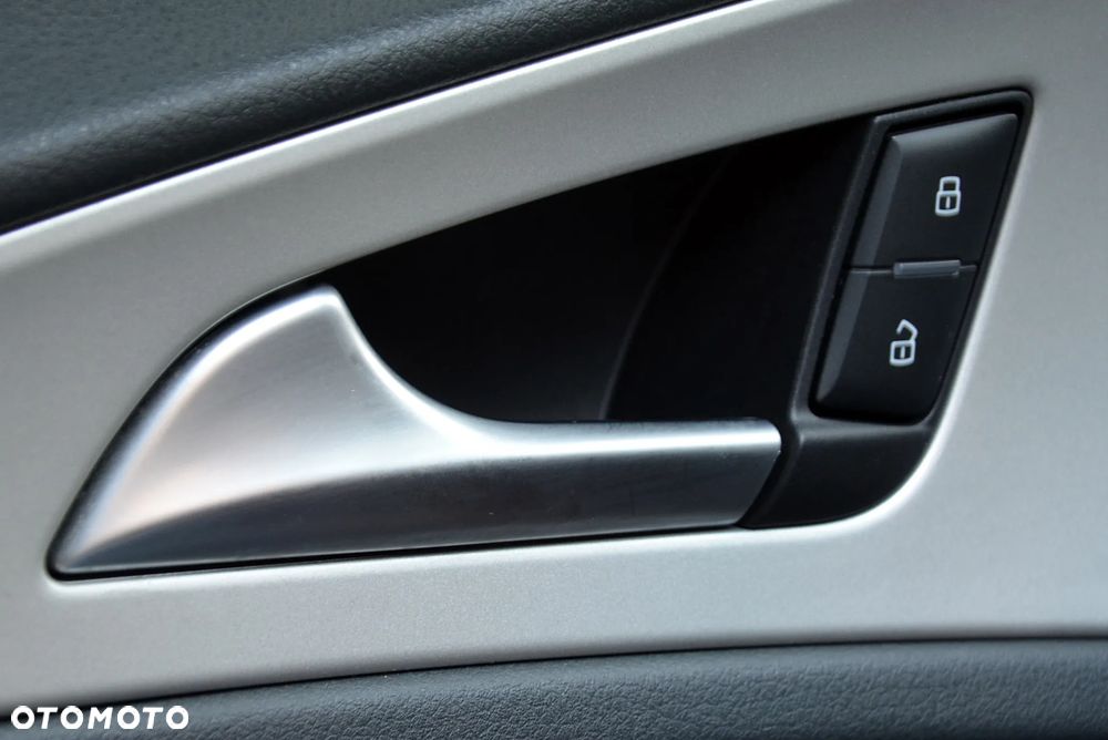 Audi A6 Avant 2.0 TDI DPF - 16