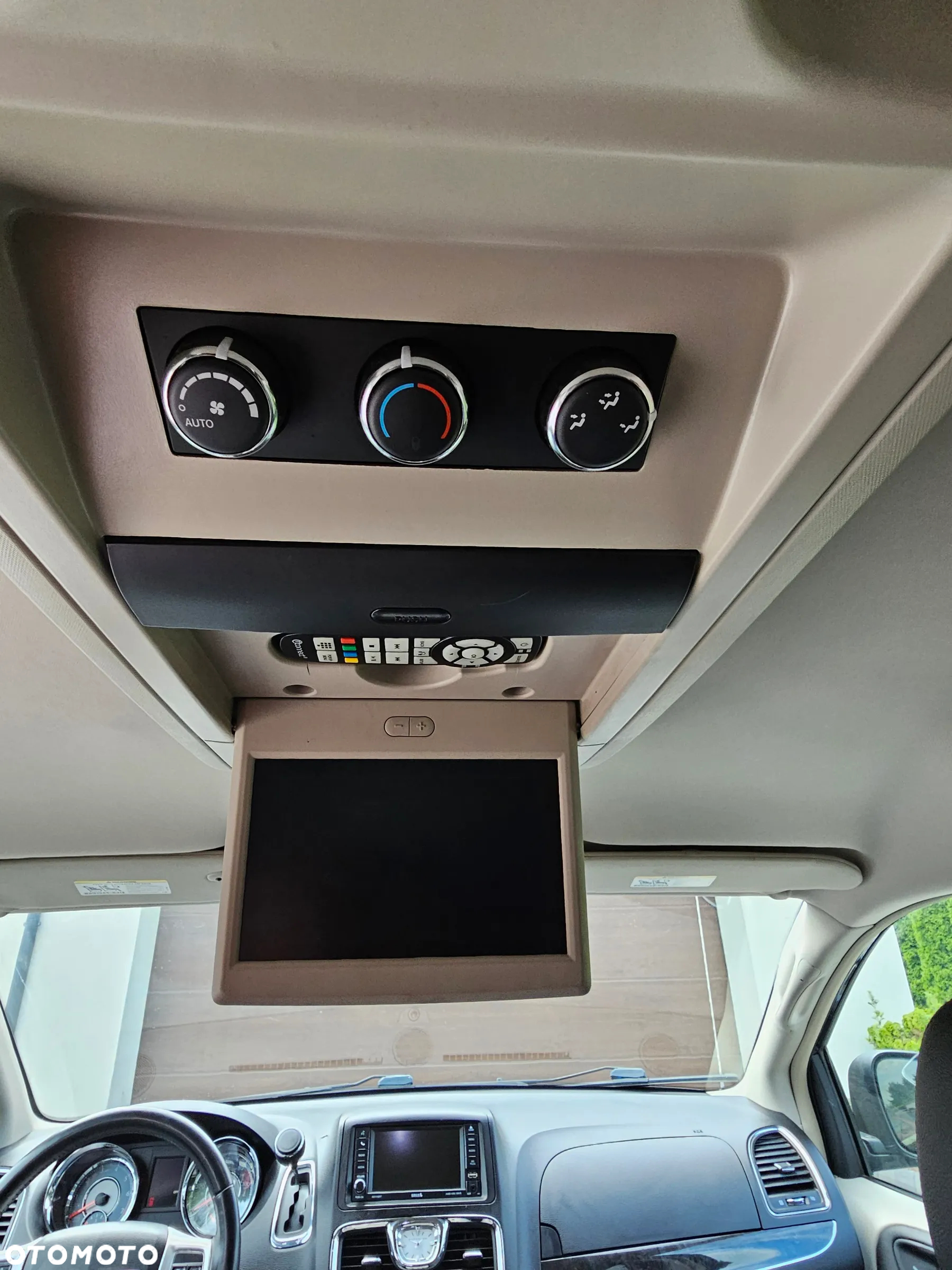 Chrysler Town & Country 3.6 Touring - 8