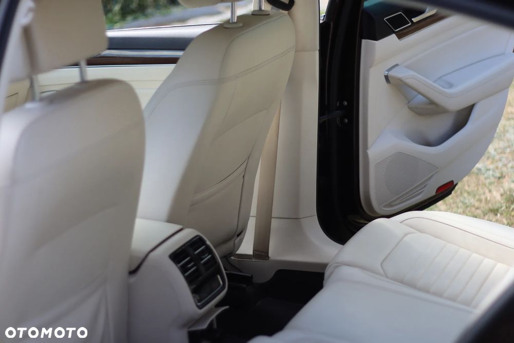 Volkswagen Passat 1.8 TSI BMT Highline DSG - 19
