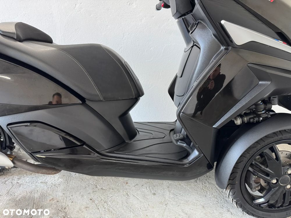 Peugeot Metropolis - 15