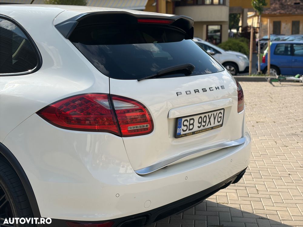 Porsche Cayenne Platinum Edition - 13