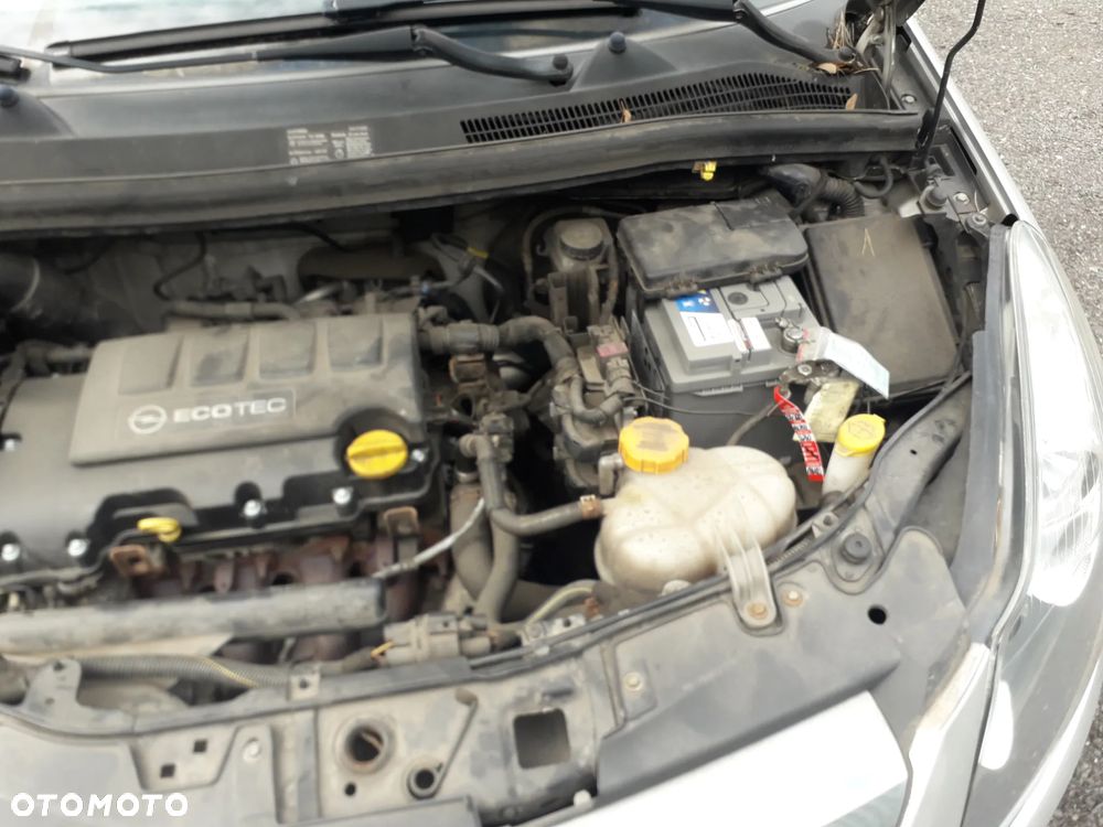 Opel Corsa 1.2 16V Enjoy - 7