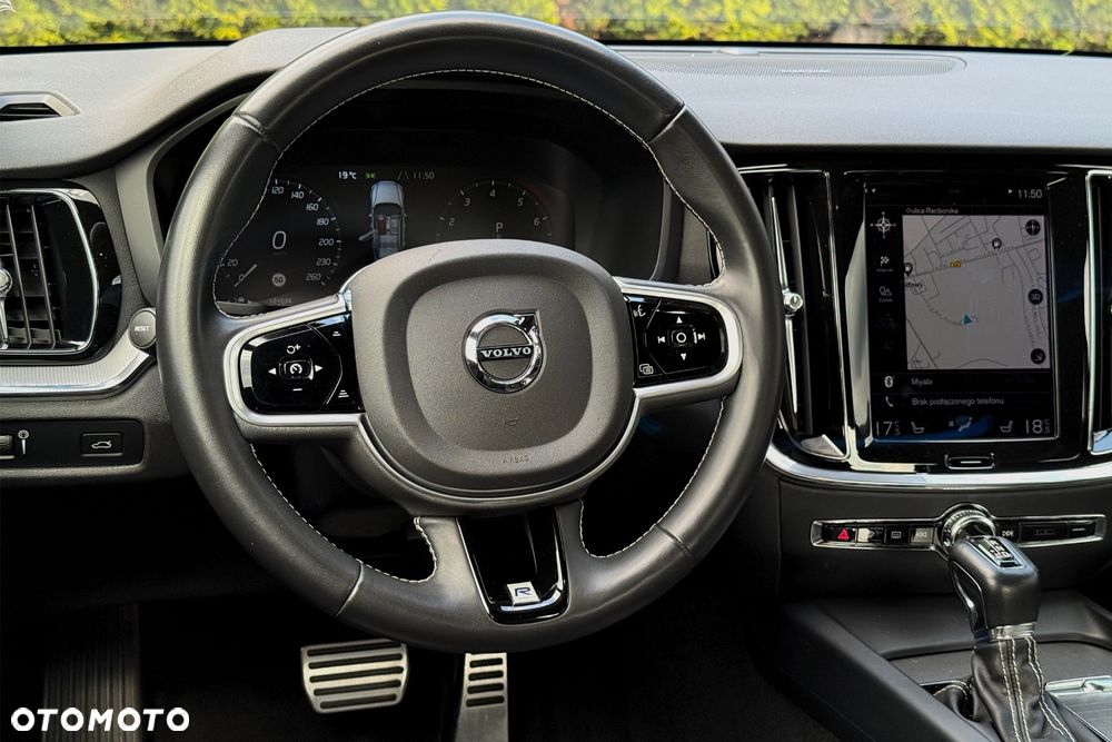 Volvo S60 T4 R-Design - 17