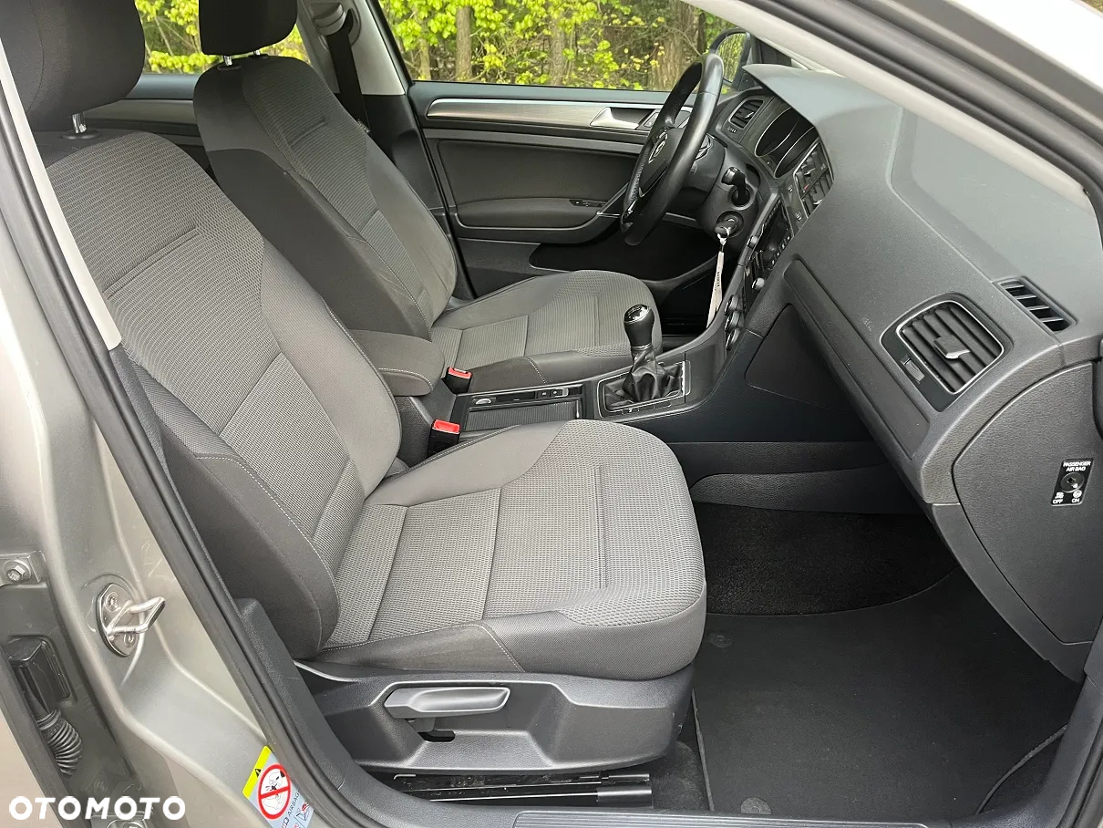 Volkswagen Golf 1.2 TSI BlueMotion Technology Comfortline - 30