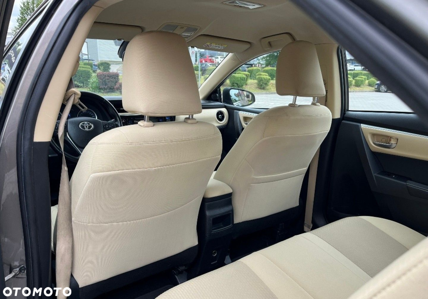 Toyota Corolla - 16