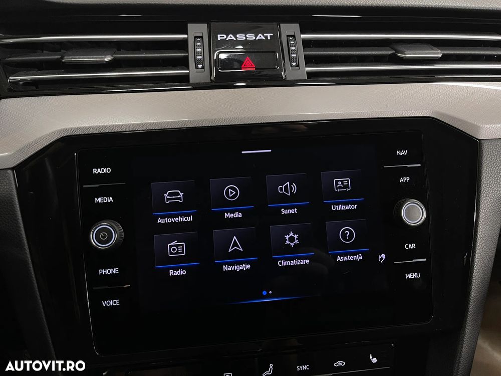 Volkswagen Passat 2.0 TDI DSG Comfortline - 18