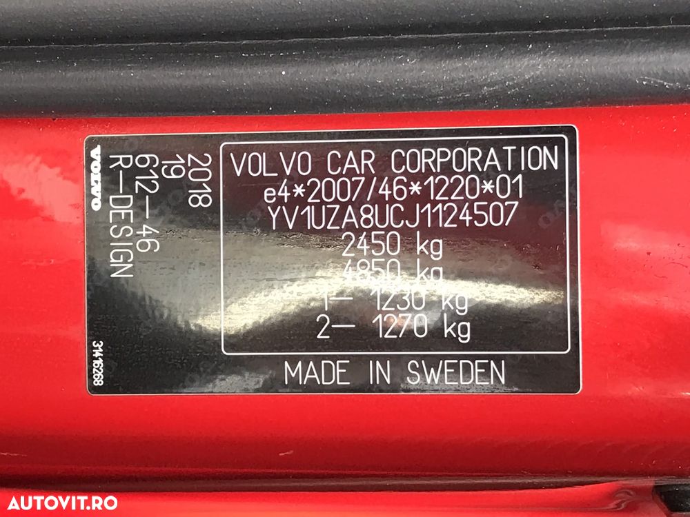 Volvo XC 60 D4 R-Design - 9
