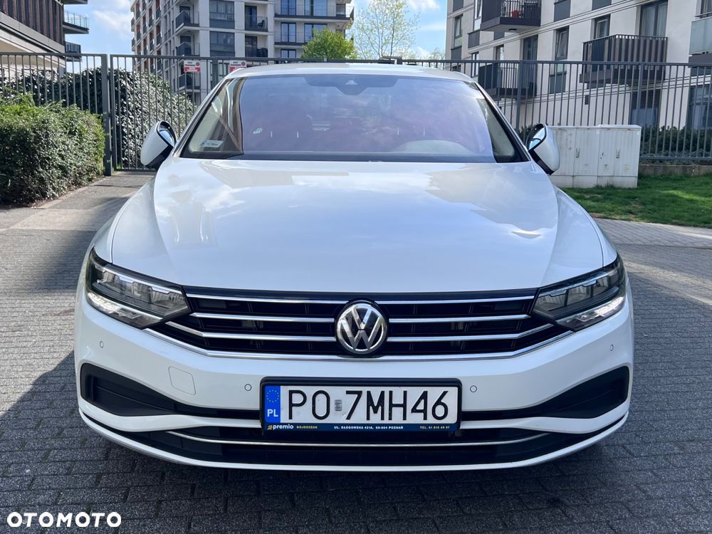 Volkswagen Passat 2.0 TSI Business DSG - 2