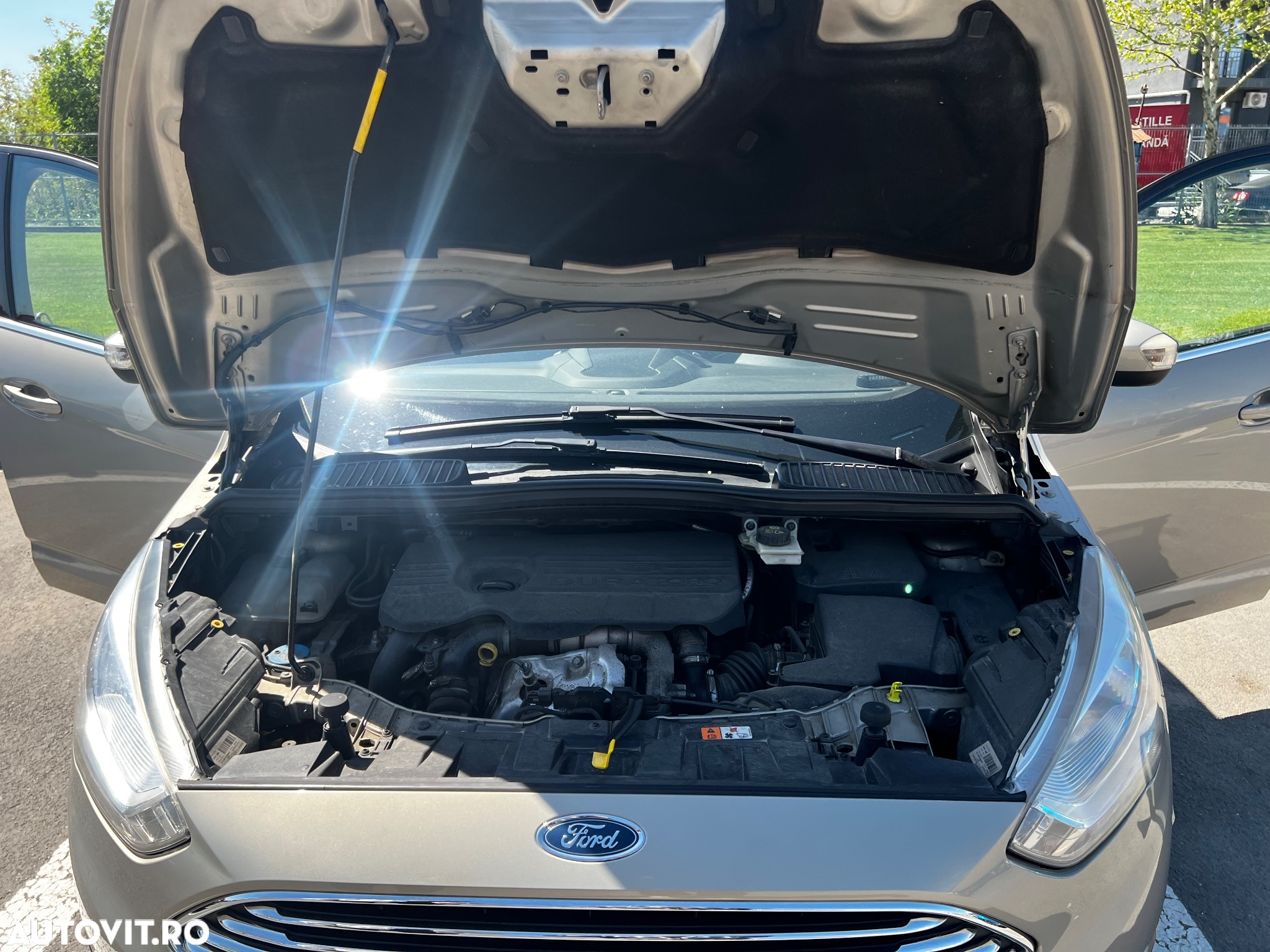 Ford C-Max - 11