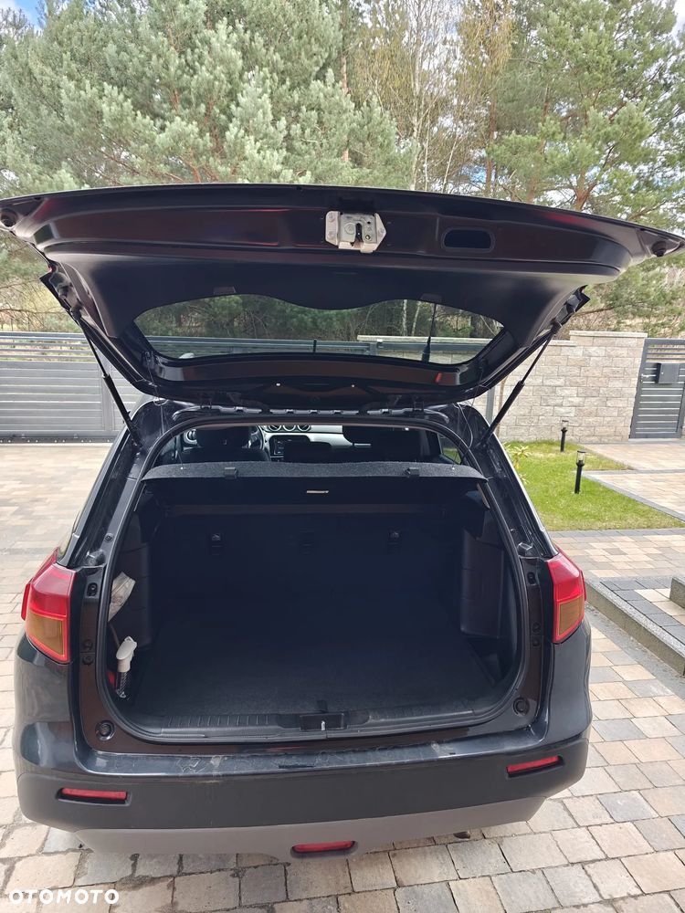 Suzuki Vitara 1.6 Comfort 4WD - 8