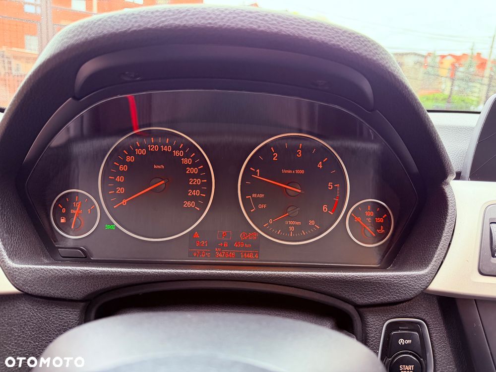 BMW Seria 3 320d Blue Performance - 10