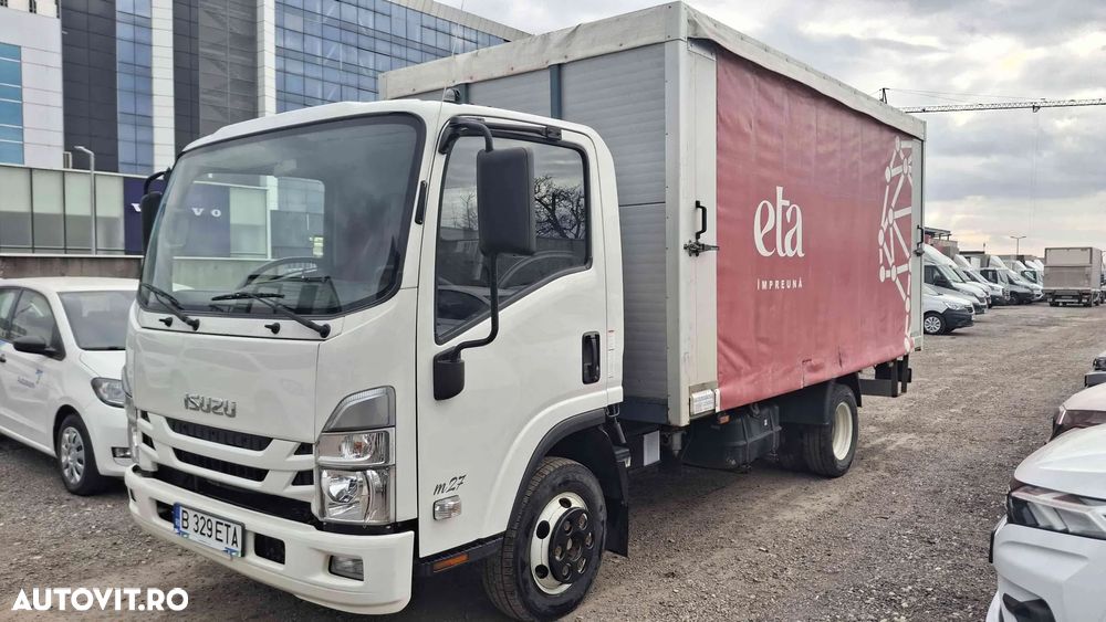 Isuzu M27 - 1