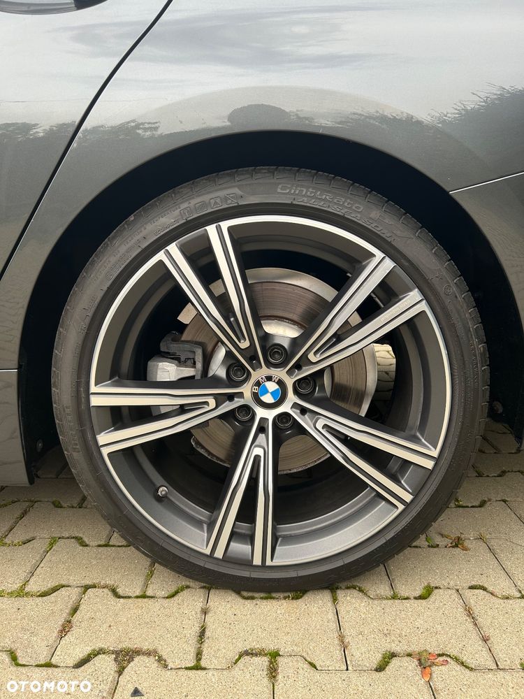 BMW Seria 3 330i - 11
