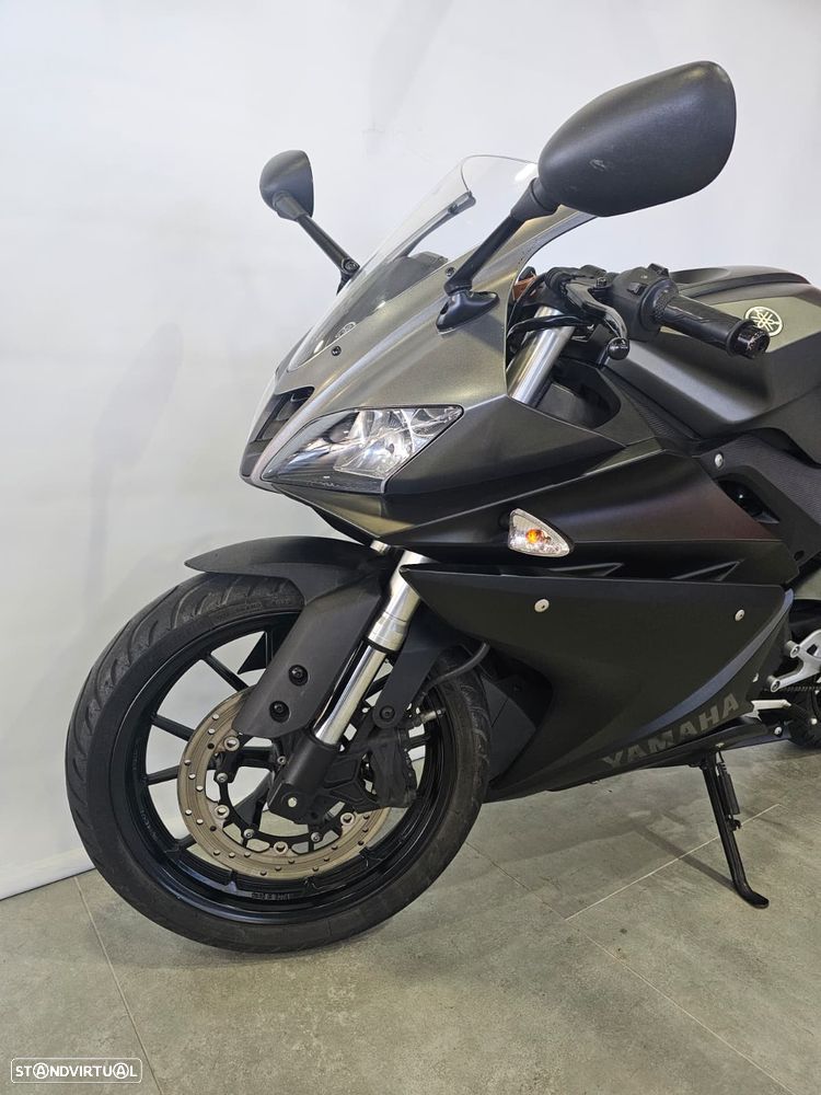 Yamaha YZF R 125 - 5