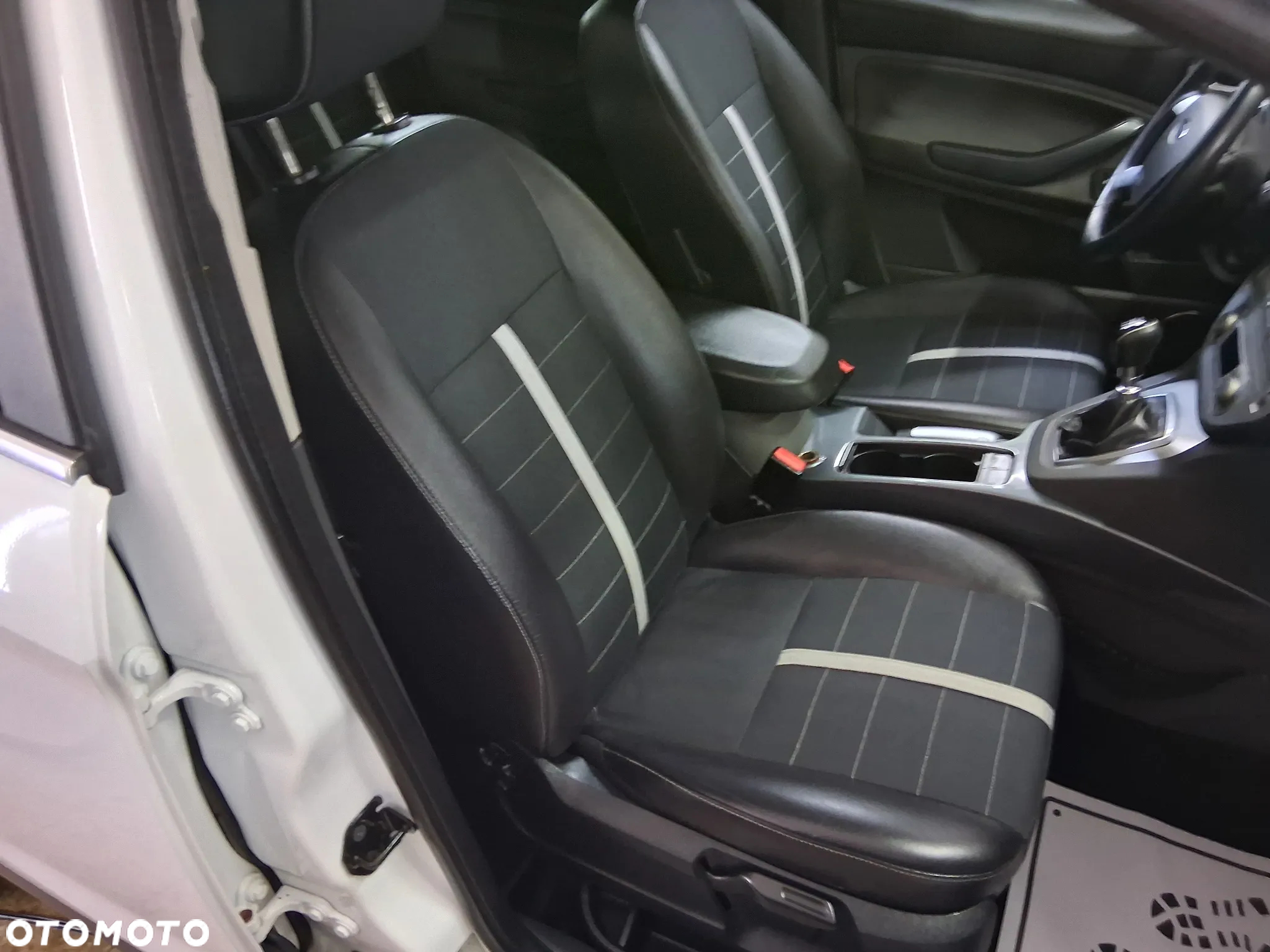 Ford Kuga 2.0 TDCi 4WD Trend - 11