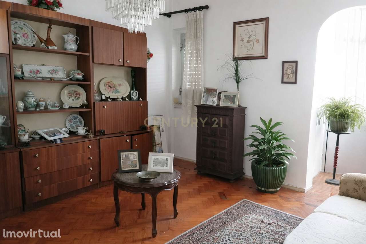 Apartamento T2 na Cruz de Pau - Amora - Seixal - Grande imagem: 3/5