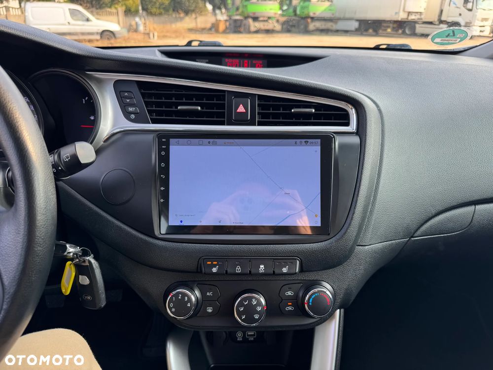 Kia Ceed 1.4 CVVT Dream Team Edition - 13