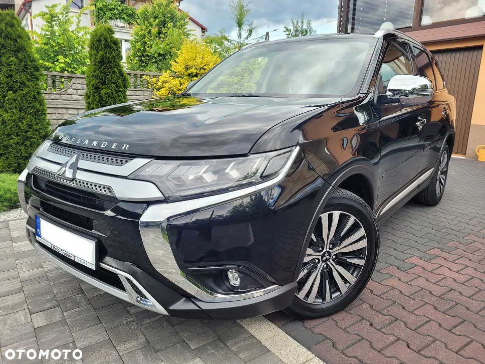 Mitsubishi Outlander 2.0 Intense 2WD CVT - 23