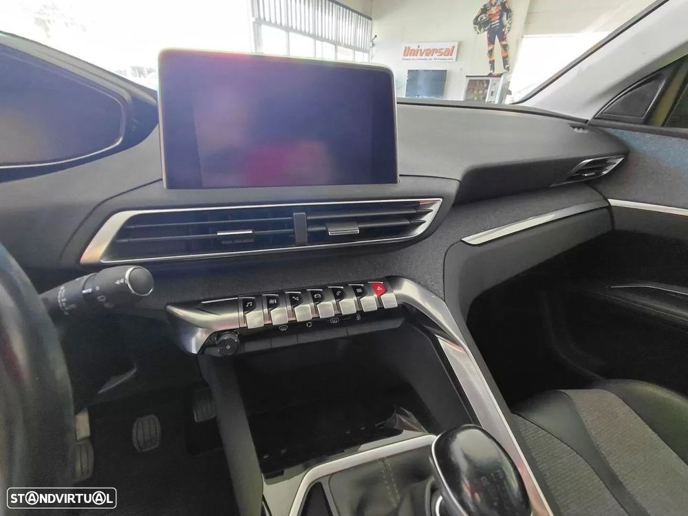 Peugeot 5008 PureTech 130 Stop & Start Active Pack - 12