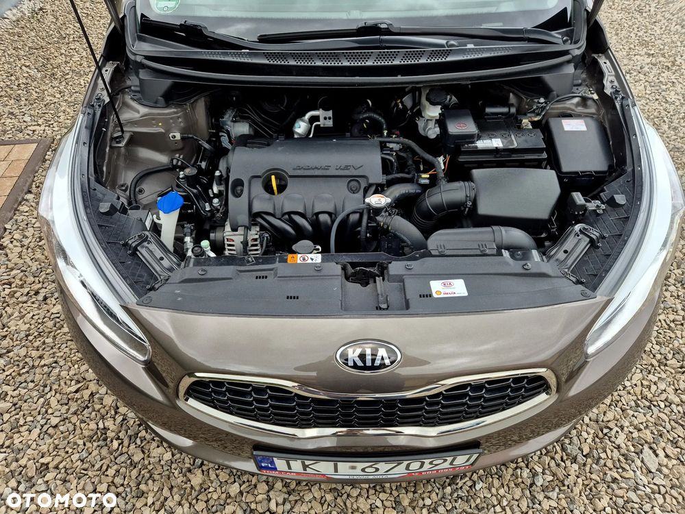 Kia Ceed 1.4 CVVT Dream Team Edition - 9