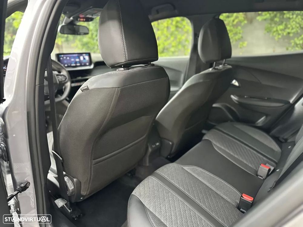 Peugeot 2008 Hybrid 136 e-DSC Allure - 13